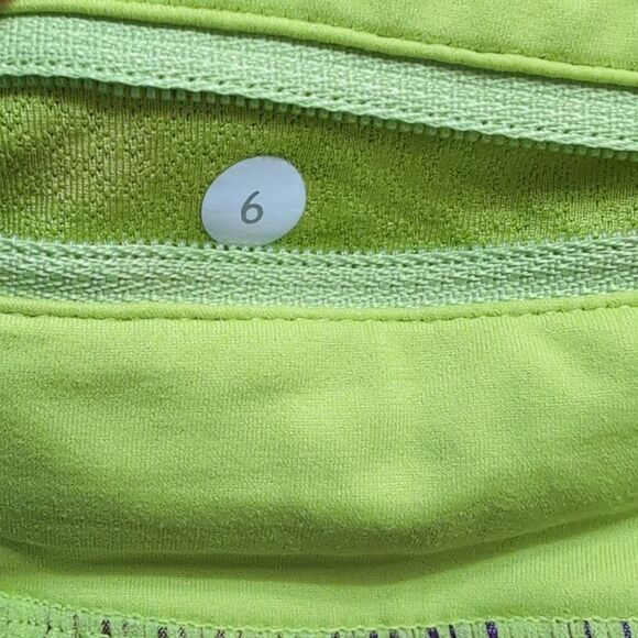 Lululemon Plaid Speed Shorts Lime Power Purple Plaid Sz 6 - Picture 5 of 9